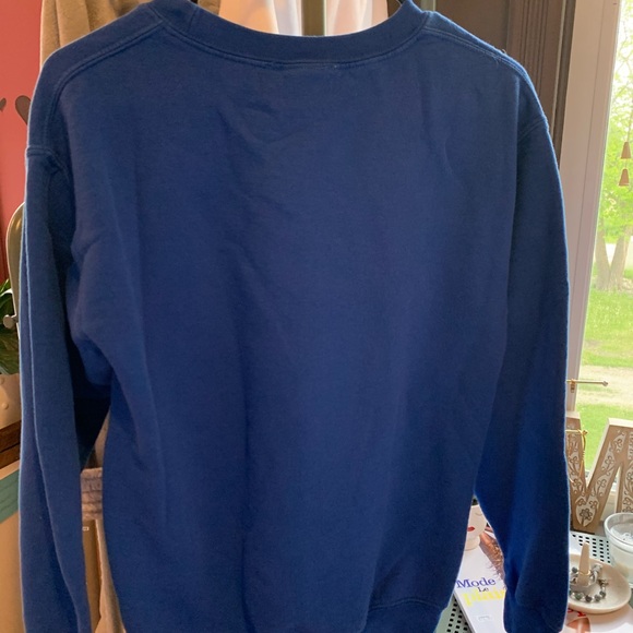 Cedarpoint crewneck💙 - Picture 3 of 3